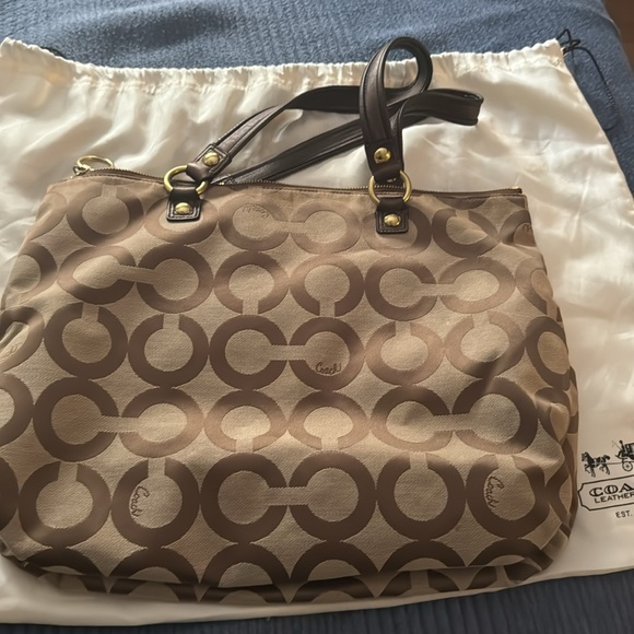 New brown coach bag - Picture 2 of 4